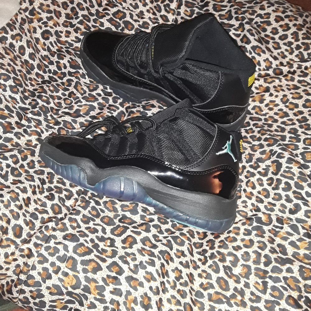 11's